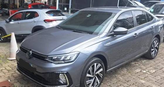 VOLKSWAGEN VIRTUS 1.0 200 TSI HIGHLINE AUTOMÁTICO